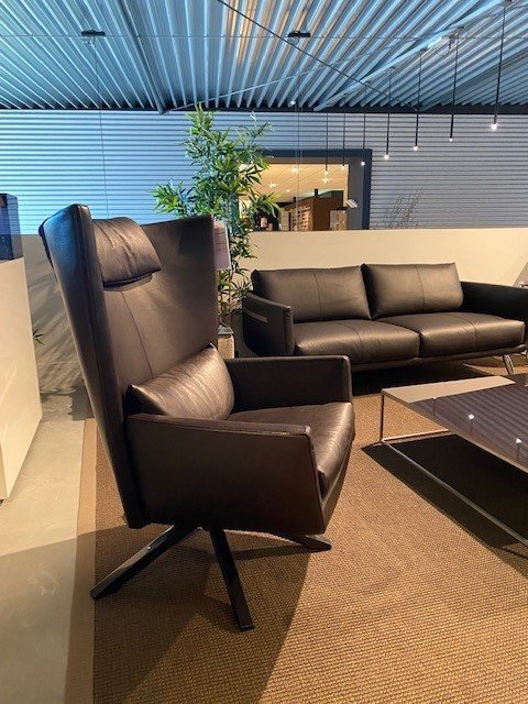 Image 1 of Design on Stock Maua swivel armchair