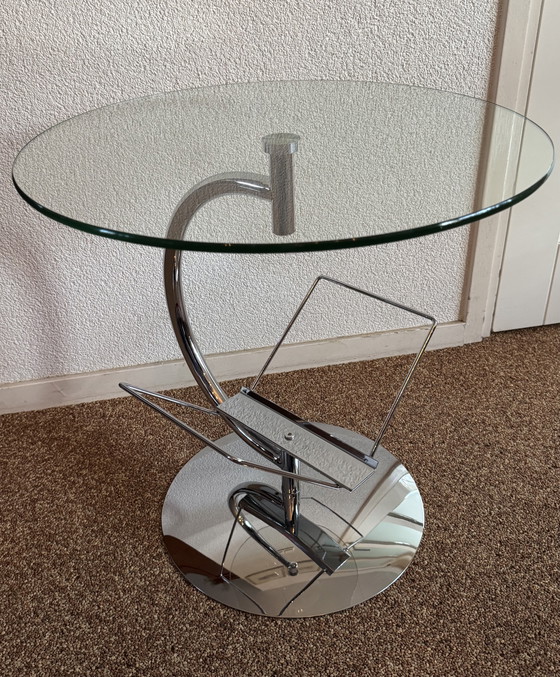 Image 1 of Tavolino KOKOON | 🇩🇪 Anni '80 | Un elemento d'arredo senza tempo in cromo e vetro