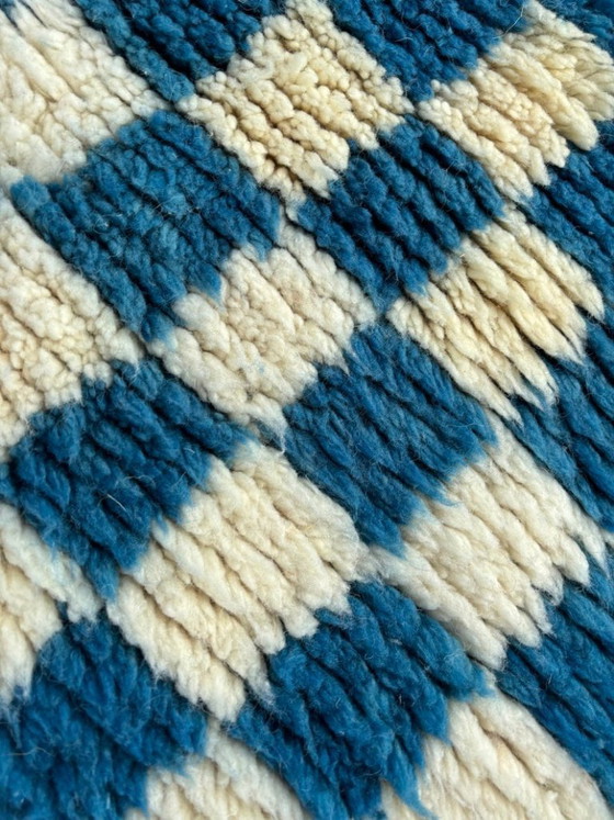 Image 1 of Alfombra marroquí tejida a mano de 300 cm x 100 cm.