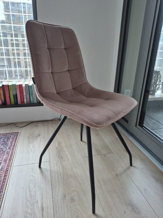 Image 1 of Ensemble de 4 chaises de salle à manger en velours rose