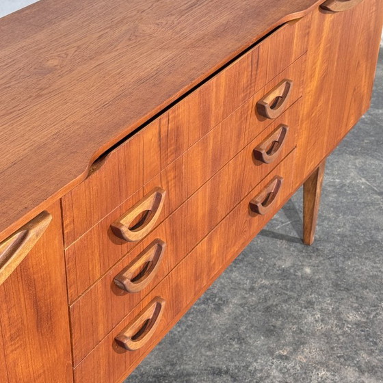 Beautility Teak Sideboard, 1960er Jahre – Holz (photo 4 of 20)