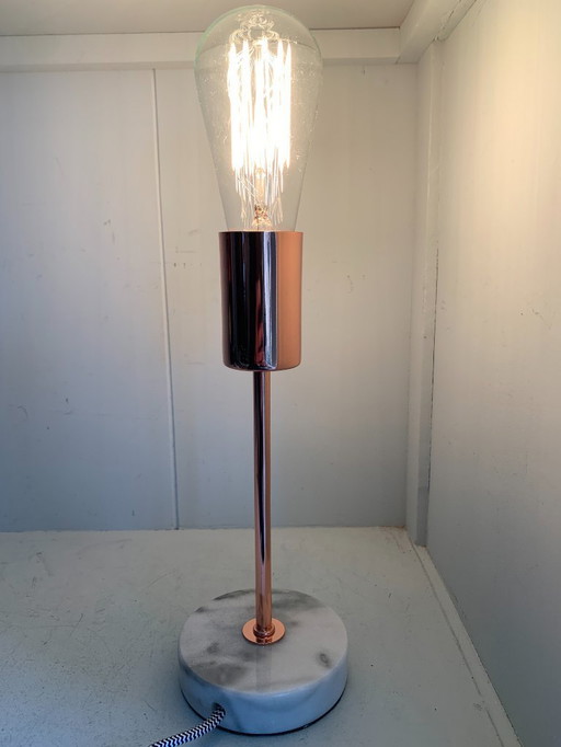 OPJET PARIS (France) - Lampadaire avec socle en marbre blanc - Douille E27 et interrupteur - Marbre, Métal