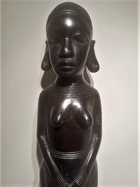 Image 1 of Très grande sculpture en ébène