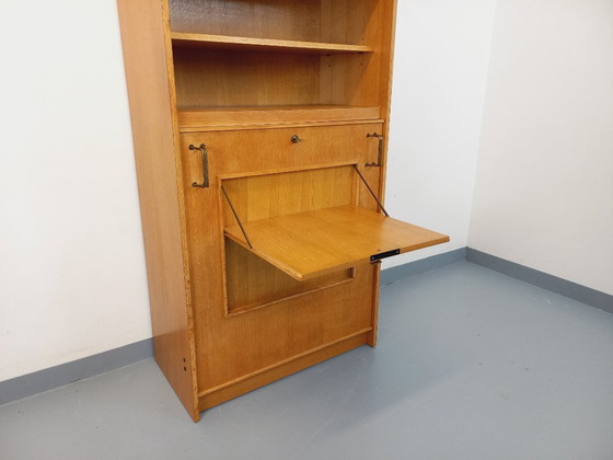 Image 1 of Vintage eikenhouten boekenkast uit de jaren 60 met bijzettafel