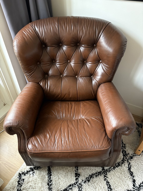 Vintage Armchair - Chesterfield Style – Leather, Wood (photo 2 of 12)