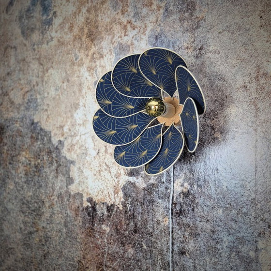Image 1 of Flower wall lamp, Nymphéa model, 8 petals in rattan and fabric (customizable shade)