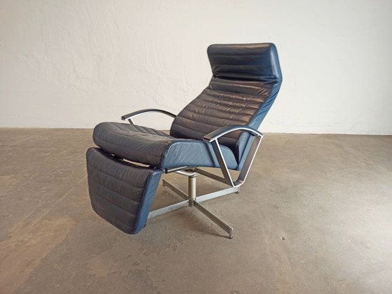 Fauteuil inclinable pivotant en cuir vintage – Leather, Metal (photo 7 of 15)