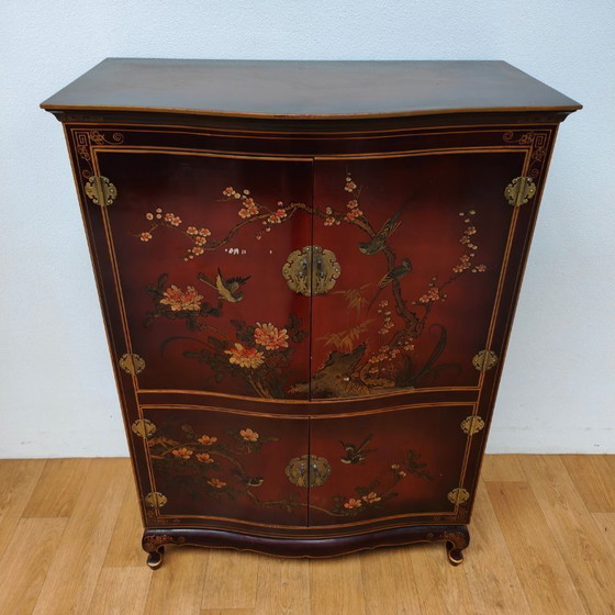 Image 1 of Vintage Chinese bridal cabinet sideboard Chinoiserie cabinet