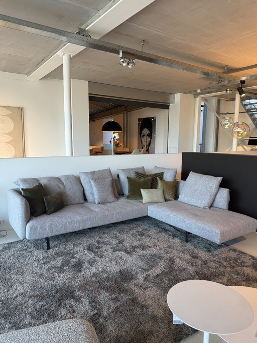 Muud Bank Walter Knoll