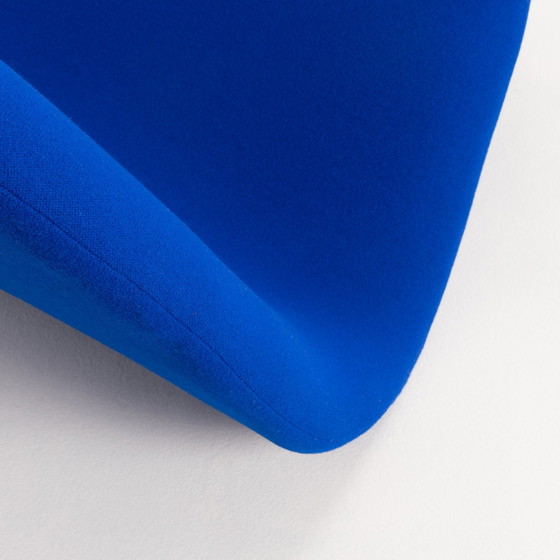 Image 1 of Pierre Paulin, 2 Chauffeuses 557 dite Tongue, Artifort Ed., 1967