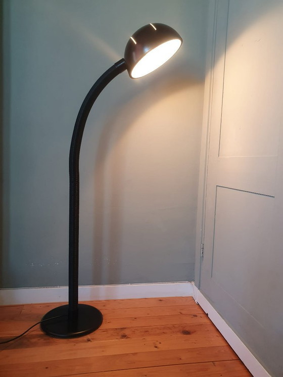 Image 1 of Lampe de lecture noire vintage des années 80 avec abat-jour ajouré.