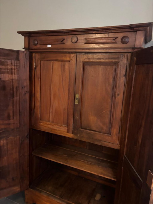 meuble bar classique en bois de cerisier