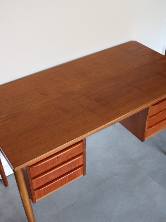 Vintage Deens Bureau In Teak – Wood (photo 9 of 11)