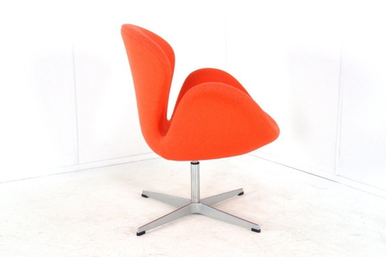 Image 1 of Fauteuil Imitation Swan Arne Jacobsen vintage