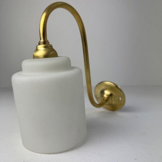 Image 1 of PAAR VINTAGE OPALINE WANDLAMPEN UIT DE JAREN 1950