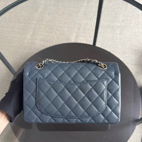 Image 1 of Chanel Classic Flap Small - Caviar 23CM Gewatteerd Donkergrijs Grijs Goudkleurige Hardware Serie 26