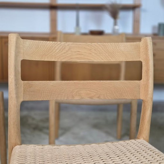 4x Niels Møller modèle 84 Chaise de salle à manger danoise en chêne savonné – J.L. Møller Møbelfabrik (photo 13 of 21)