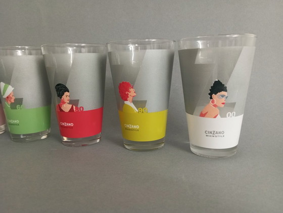 Image 1 of 5x Street-Art Design Cinzano Glas-Set - 1990er Jahre