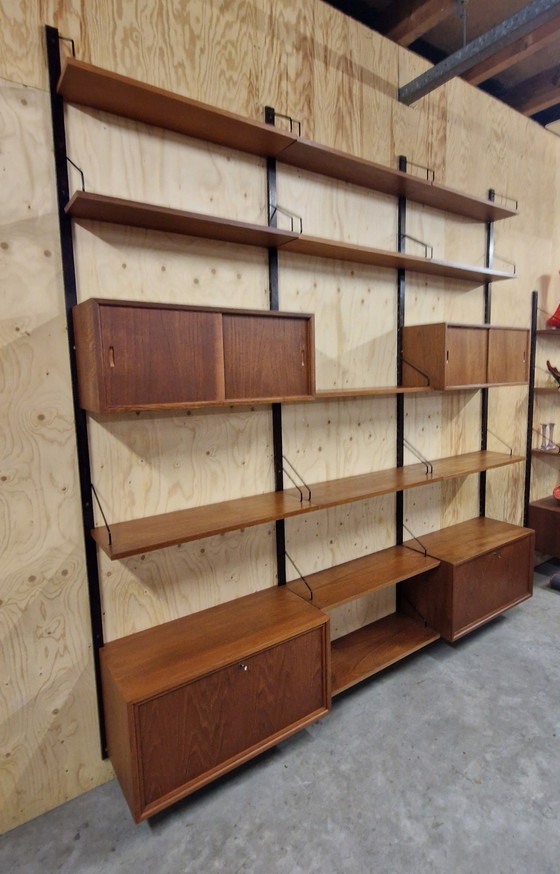 Poul Cadovius Royal System XXL Modulaire Wankast Wandrek Mid Century – Metal, Wood (photo 4 of 15)