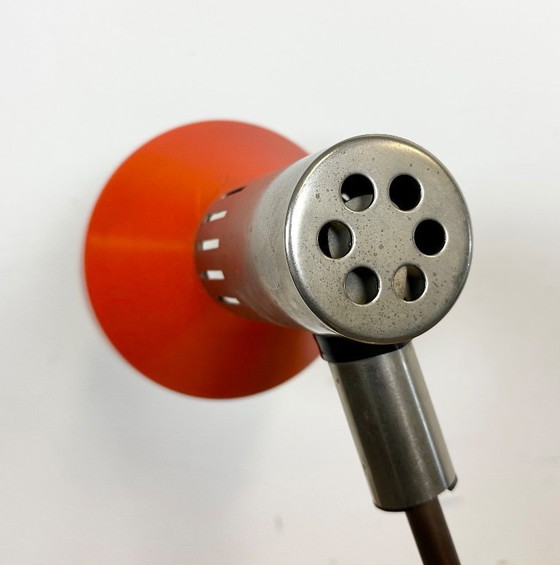 Image 1 of Lampada da tavolo arancione vintage della Germania dell'Est di AKA Leuchten, anni '70