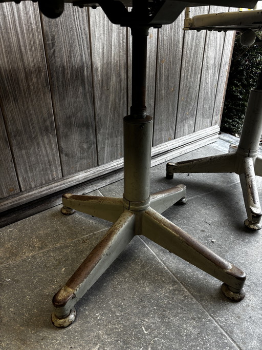 Vintage alter Industrie-Bürostuhl Tubax