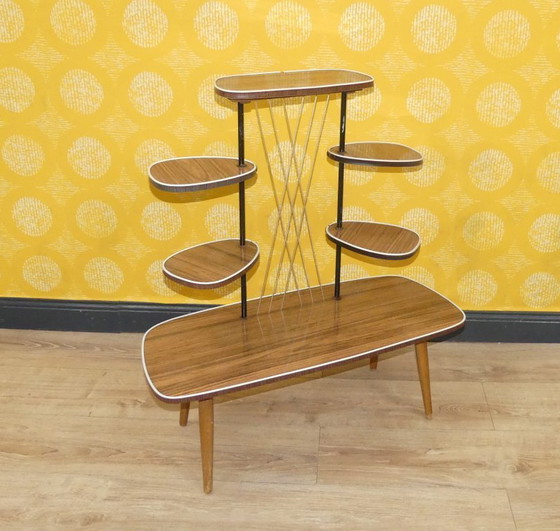 Image 1 of wunderschöne 70er 60er Jahre Blumenbank Etagere Resopal Teak Optik Deko Blumenhocker plant stand Retro Flowerstool vintage