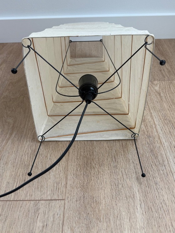 Image 1 of Pair of vintage Isamu Noguchi Akari 4N table lamps with original WB Form box