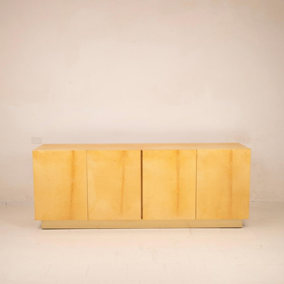 Giorgio Tura Mod. 1893/4P Italiaans perkament en messing Dressoir voor Tura Milano – Glass, Leather (photo 2 of 20)
