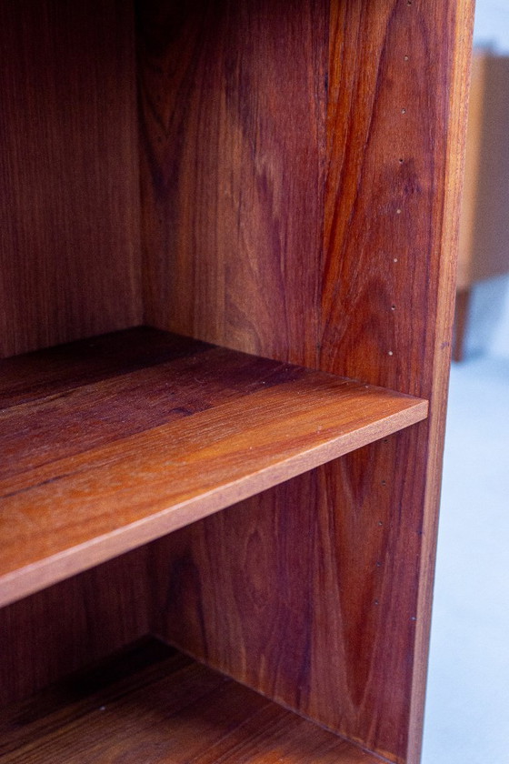 Bibliothèque, commode et buffet Peter Hvidt, style vintage, en teck massif – Wood (photo 8 of 21)