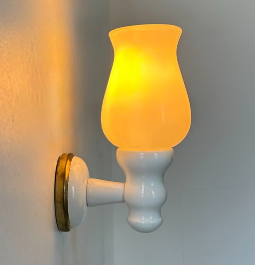 Applique vintage bois peint et opaline, France, 1980