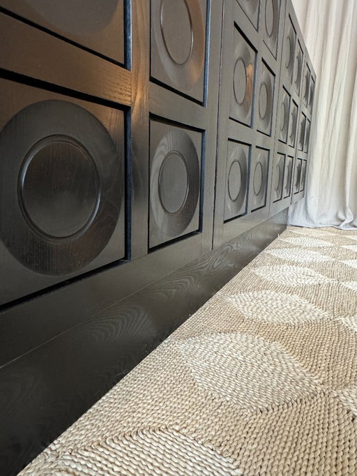 Aparador brutalista en roble negro - belga