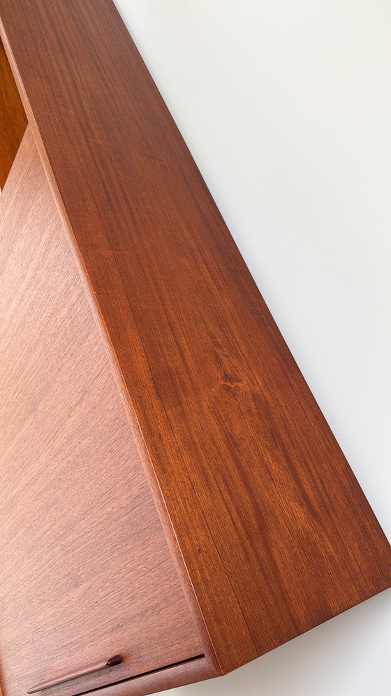 Image 1 of Vintage houten dressoir / kast