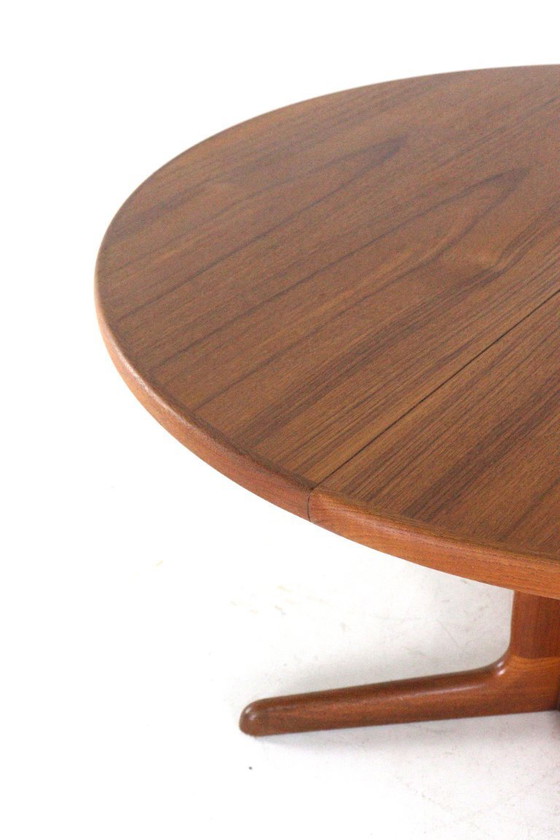 Image 1 of Dyrlund Danish design round 2x extendable dining table vintage