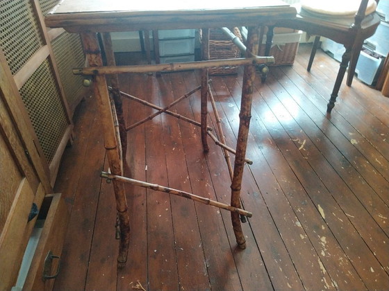 Image 1 of Bamboe Tafeltje Antiek