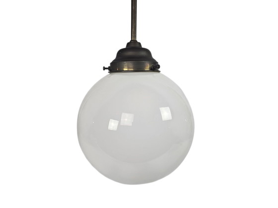 Image 1 of Giso Gispen - hanglamp  - opaalglas - messing - 3e kwart 20e eeuw 