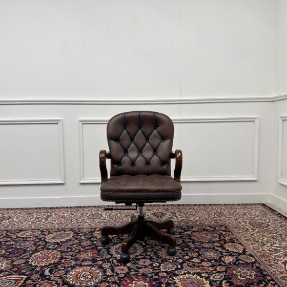 Sedia da ufficio Chesterfield inglese marrone #3 – Sedie da ufficio, Leather, Wood (photo 2 of 8)