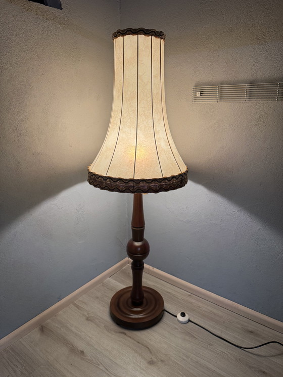Image 1 of Vintage standing lamp with classic shade and wooden base