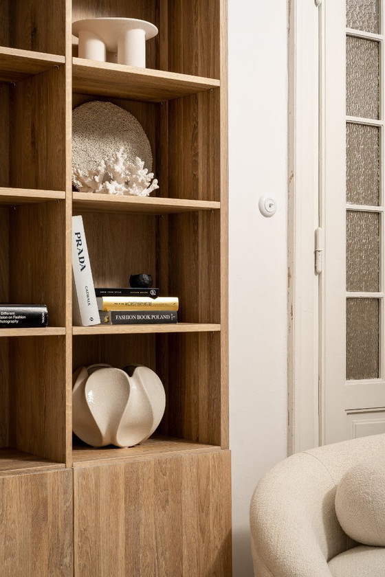 Image 1 of Librería de roble macizo blanqueado 150×243×35 cm | by KONDOR