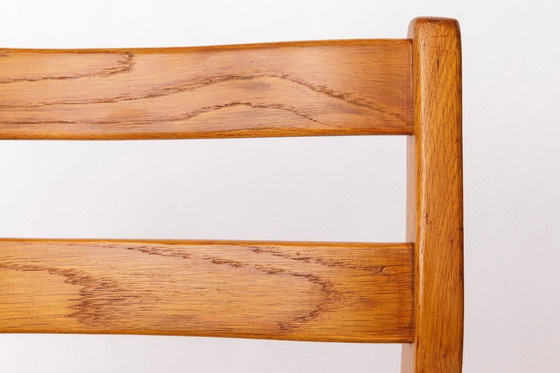 Image 1 of Chaise empilable en chêne vintage par Carl-Ewert Ekström - 1960s Scandinavian Design