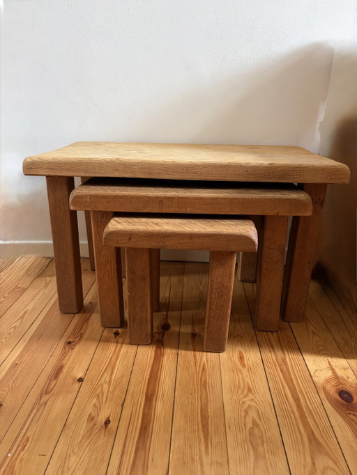 Ensemble robuste de 3 tables d'appoint en chêne