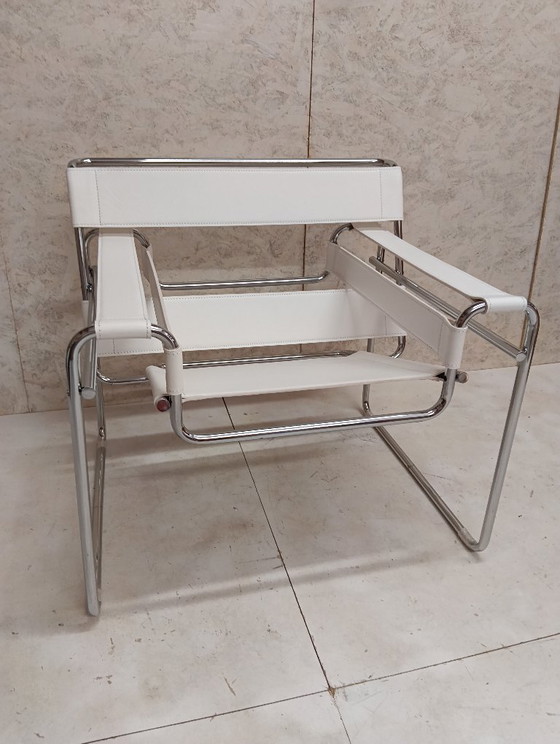 KNOLL Studio Poltrona WASSILY B3 NUOVA, in Cuoio Bianco – Poltrone, Leather (photo 76 of 83)