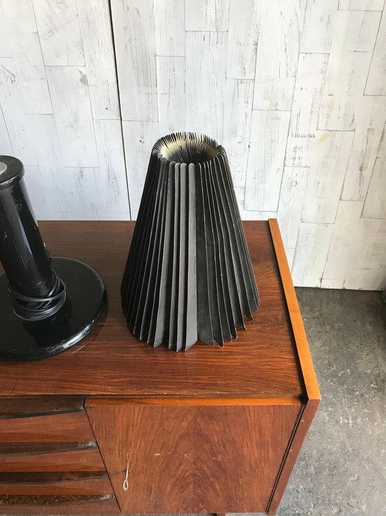 Lampada da tavolo Mid-Century Moderna, anni '50 – Lampade da tavolo, Carta, Metallo, Mid Century Modern (photo 2 of 7)