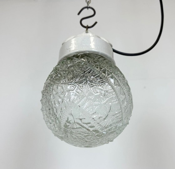 Image 1 of Vintage witte porseleinen hanglamp, jaren 70