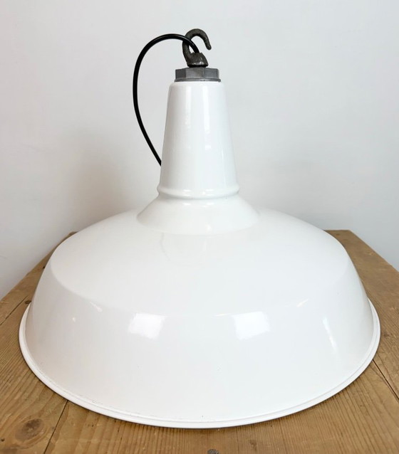 Image 1 of Industriële hanglamp van wit emaille van Benjamin USA, jaren 60.