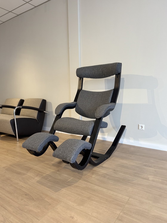Image 1 of Stokke / Varier Gravity ergonomischer Stuhl