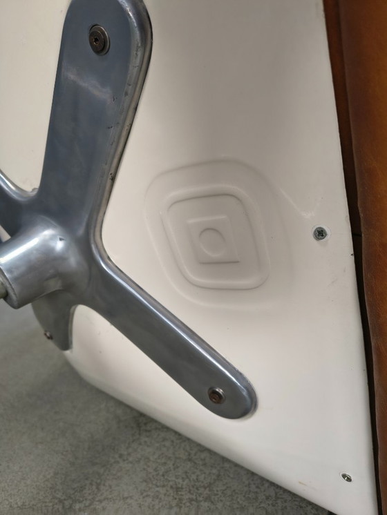 Image 1 of Chaises de bureau italiennes modernes en acier et cuir, signées Ettore Sottsass, Poltronova 1970