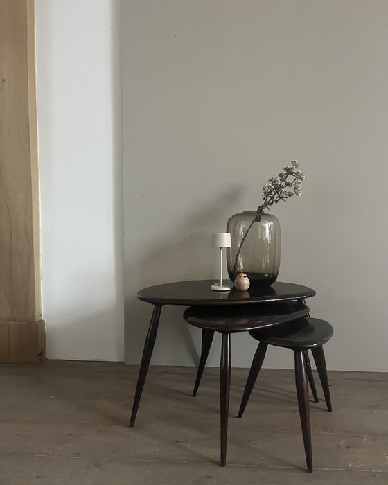 Image 1 of Tavolini laterali Pebble Ercol