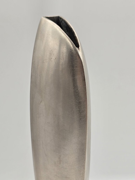 Image 1 of Vintage industriële massief RVS vaas