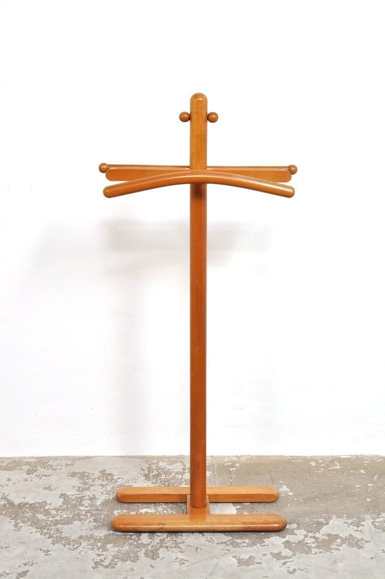 Image 1 of Vestidor antiguo de madera de haya