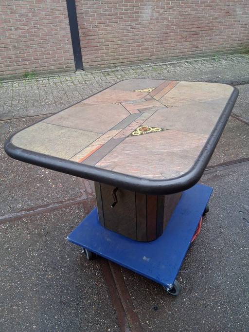 PAUL KINGMA, Table basse modulaire brutaliste, pierre et laiton, années 1970